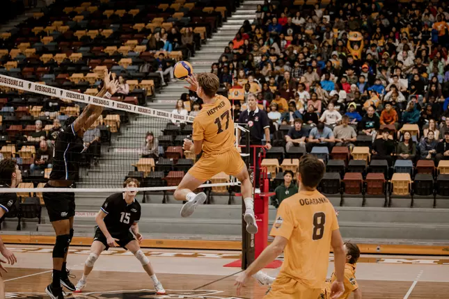 Heat come back from 2-1 down, beat Bisons 3-2 in five-set
thriller