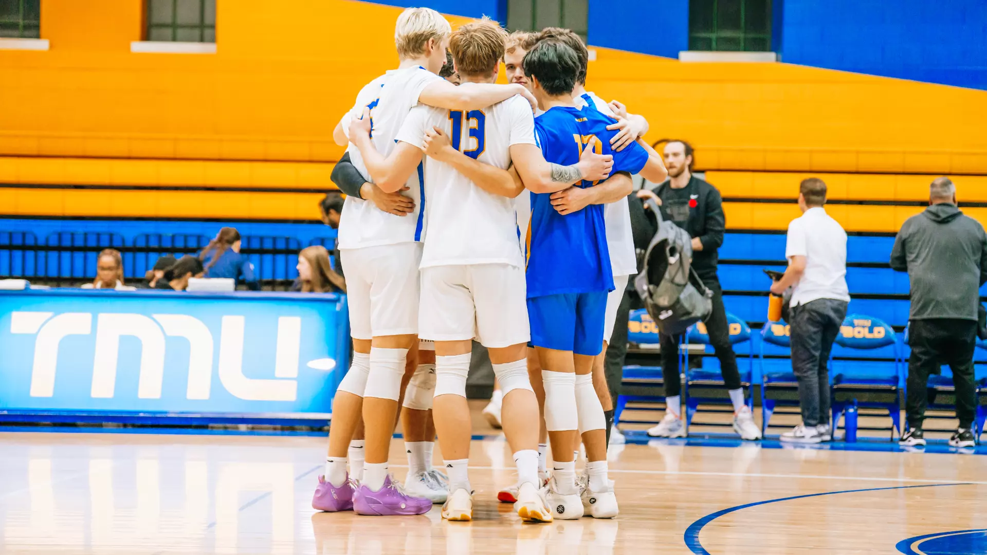 First-Years Impress as Bold Fall to No. 5 Gaels