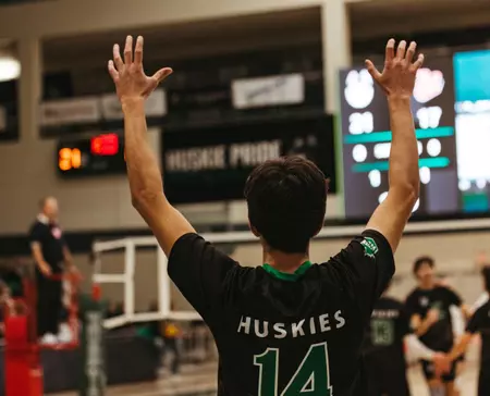 Huskies Outlast Wesmen in Four-Set Battle to Earn Second
Straight Win