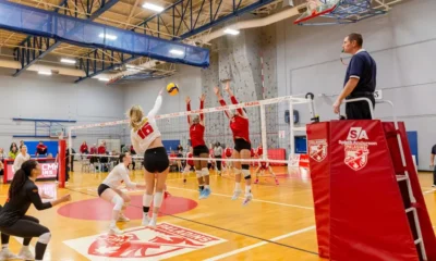 WVB RECAP: Gryphons Improve to 5-1 Following Doubleheader
Sweep over RMC