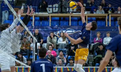 Top-ranked T-Birds and Spartans do battle this
Friday
