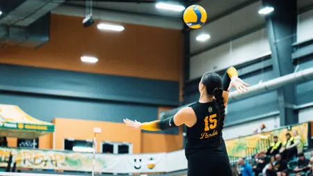 Pandas out-serve Cougars in straight-set victory