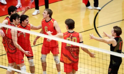 Dinos return to winning ways versus Cascades