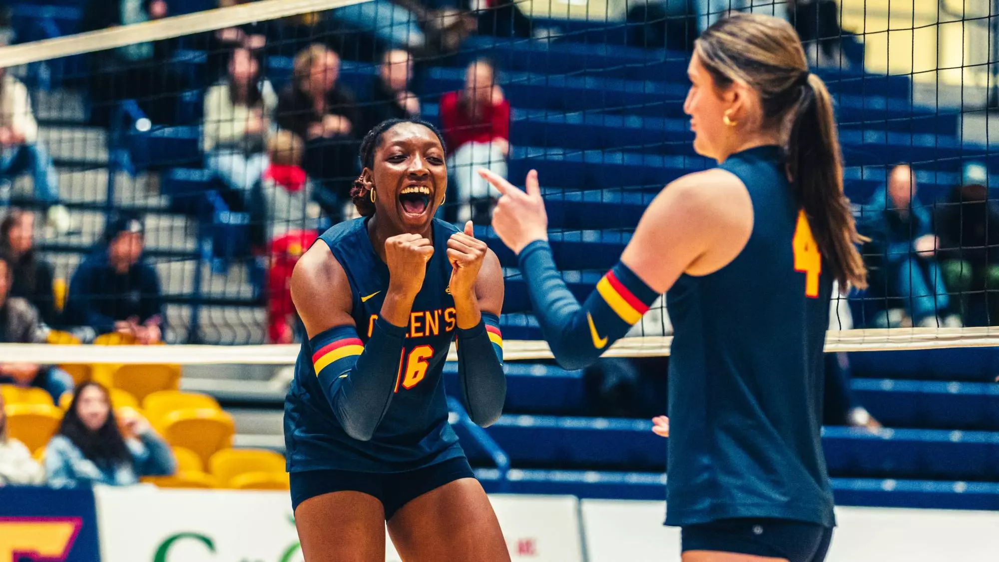 Queen’s Women’s Volleyball bounce back with four sets win
over Lakehead to split weekend series