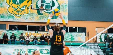 Spartans edge Pandas in five-set classic at Saville
Centre