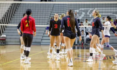 WVB RECAP: Gryphons Close Out 2025 Portion of Schedule with
Weekend Split versus Windsor