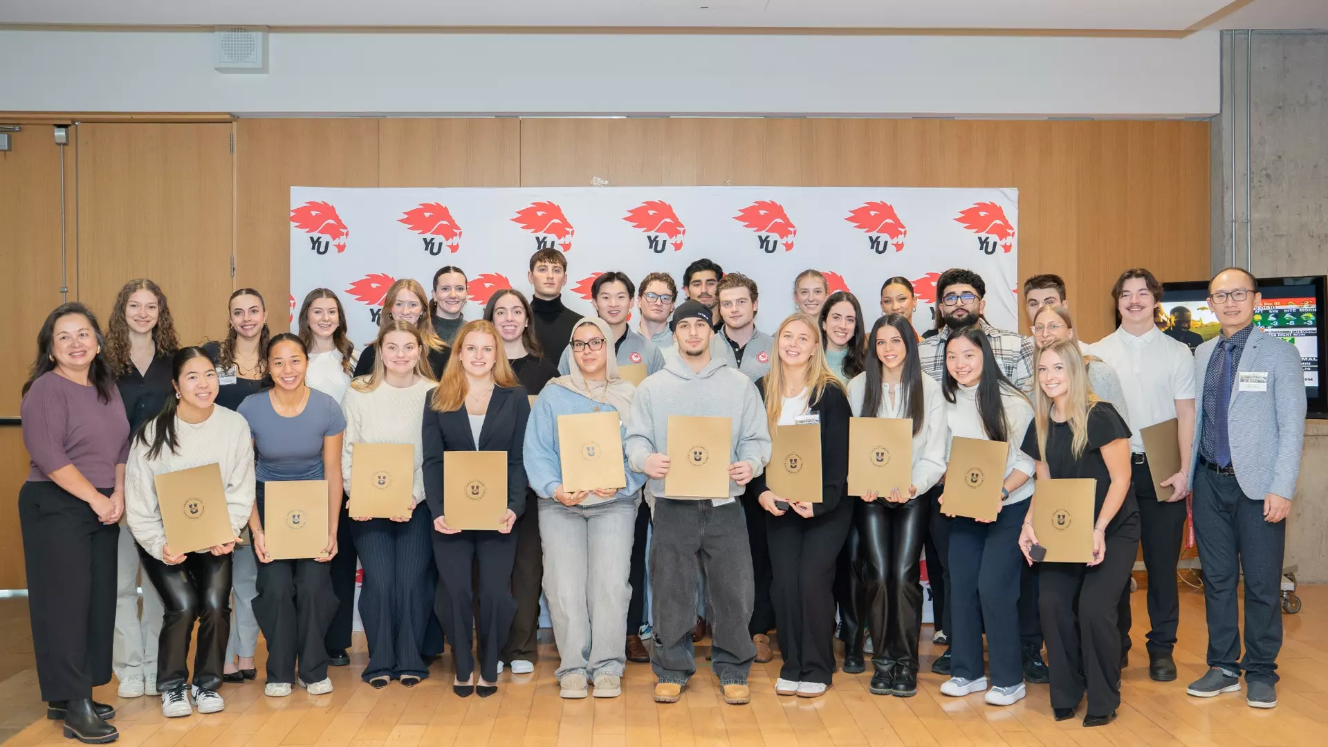 YORK STUDENT-ATHLETES RECEIVE U SPORTS ACADEMIC ALL-CANADIAN
DISTINCTION FOR 2024-25