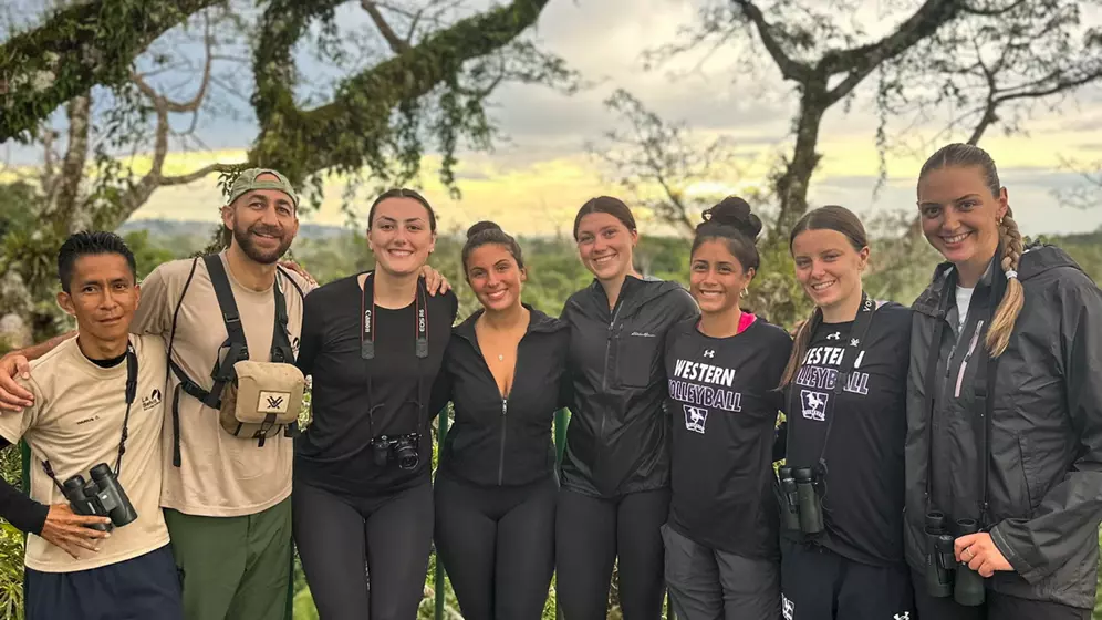 Mustangs Women’s Volleyball Celebrate a Life Changing South
America Experience
