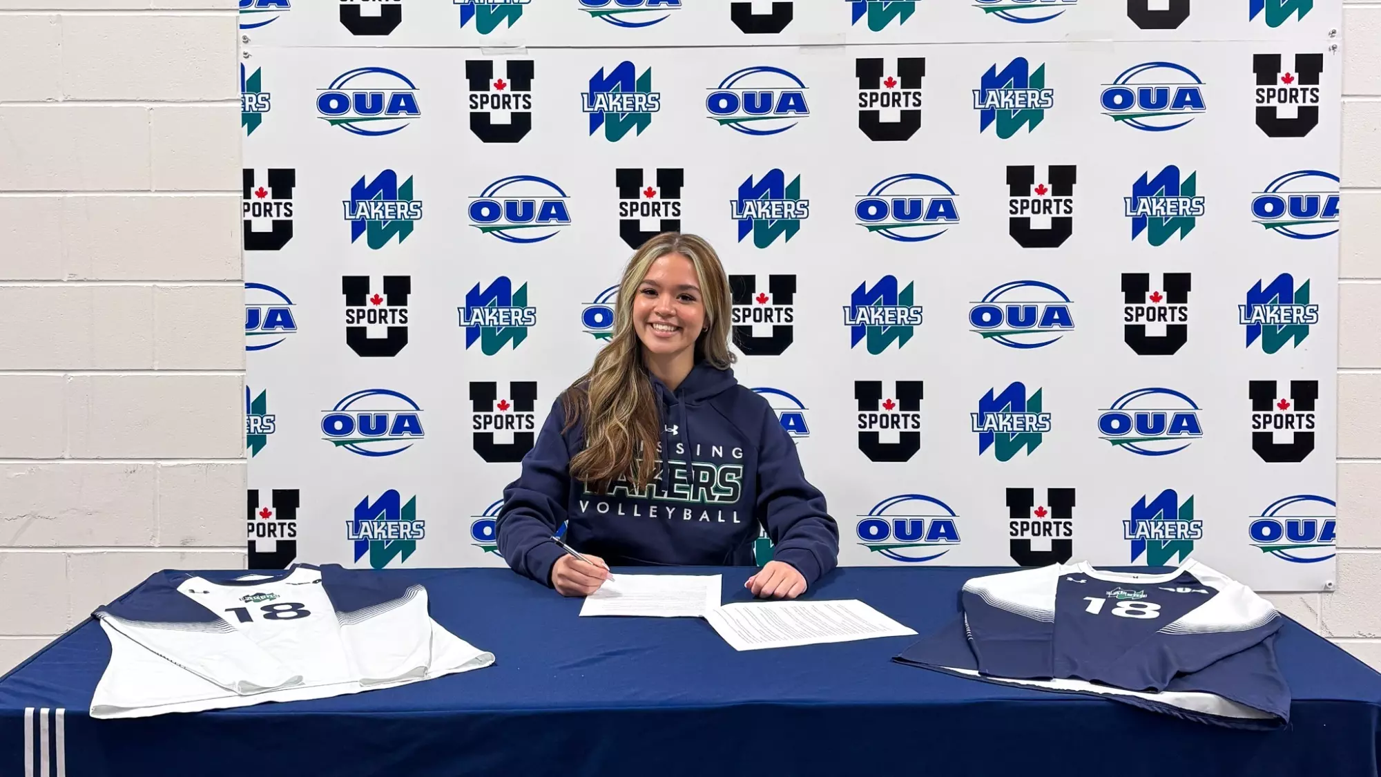 WOMEN’S VOLLEYBALL: Lakers sign recruit Holmes for
2026