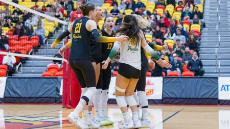 Top-ranked Pandas outlast Dinos in physical showdown