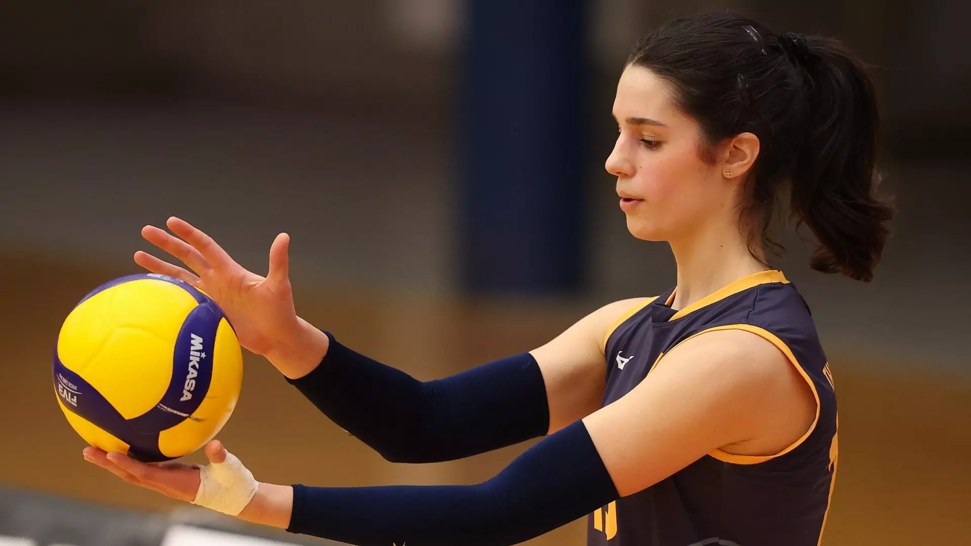 T-Birds cruise to comfortable win in Calgary behind
Barbulovich-Nad’s career night