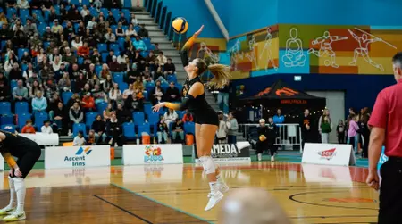 Pandas overcome slow start, best WolfPack in four