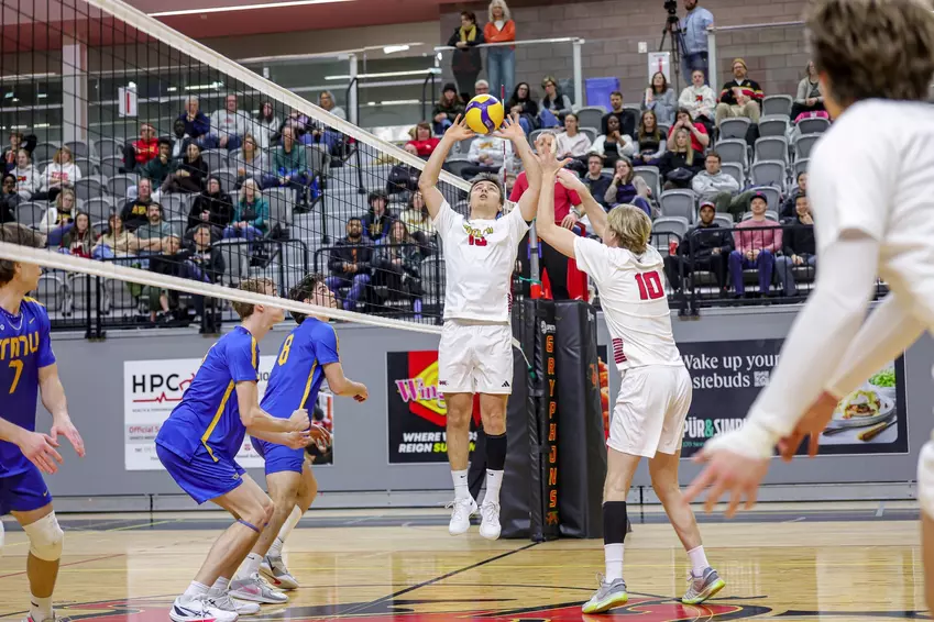 MVB RECAP: Gryphons improve to 10-6 with back-to-back wins
over TMU
