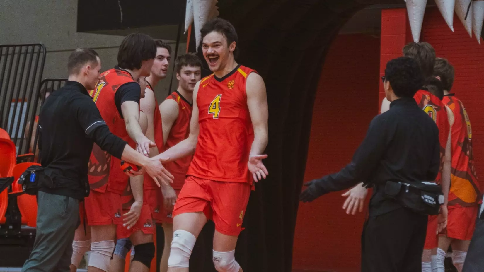 Dinos keep postseason hopes alive with win over
‘Pack