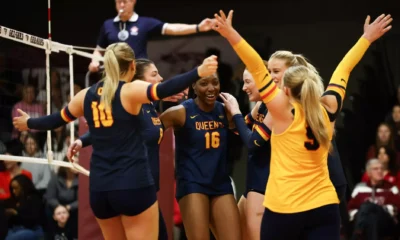 Queen’s Women’s Volleyball bounce back to defeat Ottawa in
final game of regular season, end season winning 10 of 11