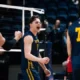 First-place men’s volleyball defeats Waterloo in
quarterfinals