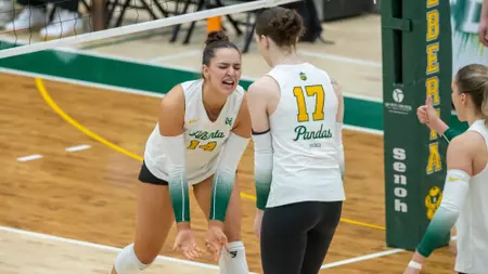 No. 1 Alberta rides momentum in 3-0 victory over TRU to
advance to CW Championship