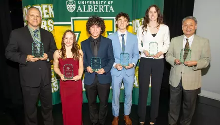 Guezen, Rattee named 2026 U of A Athletes of the
Year